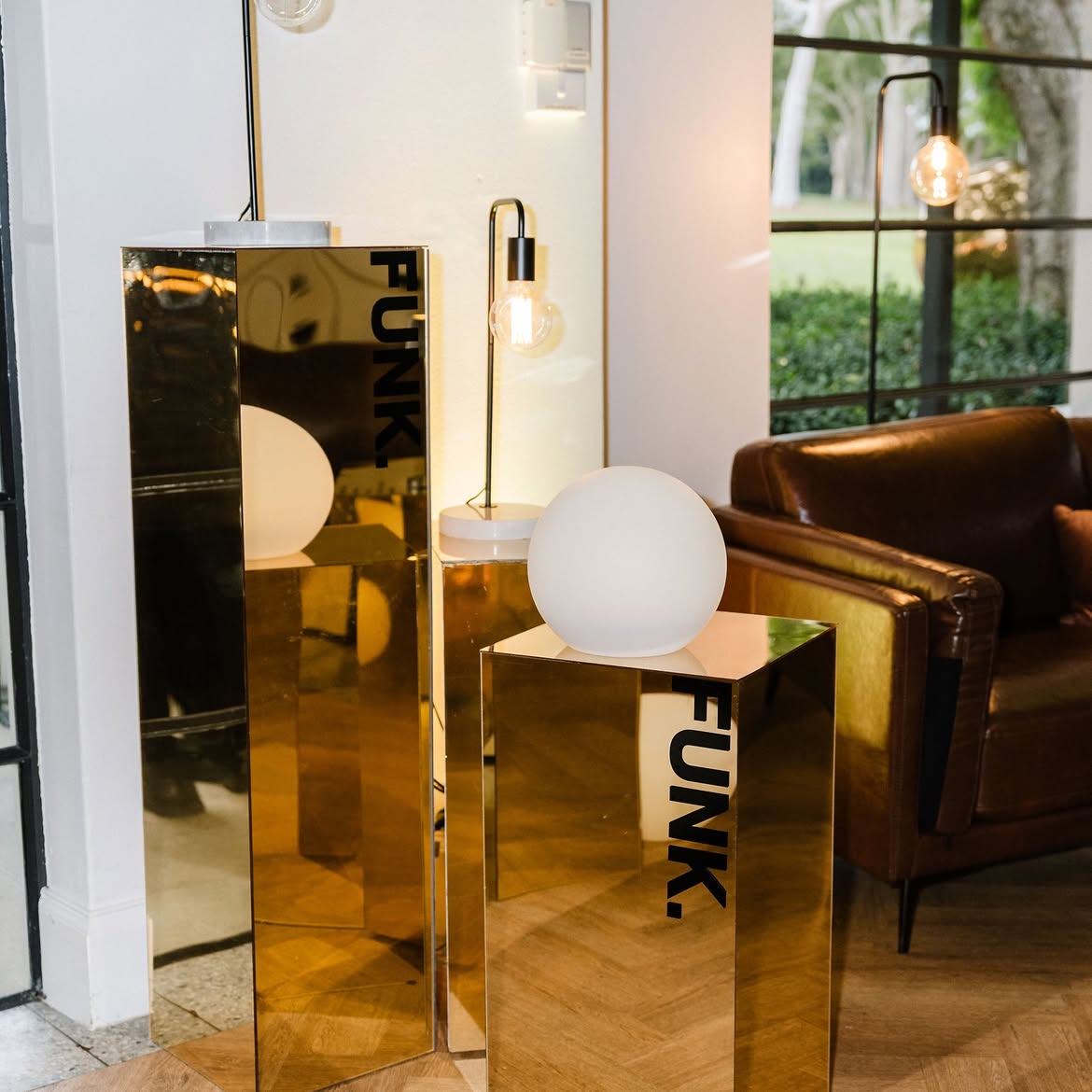 Plinths & Retail Displays